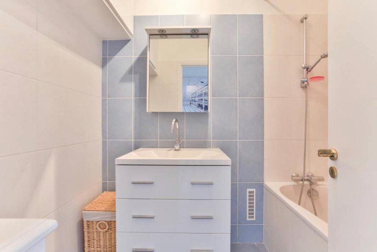 Apartment Avenue Montaigne Bienvenue Paris